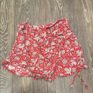 Zara Red and Cream Patterned Shorts